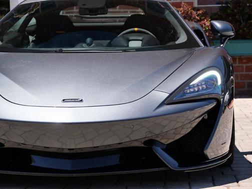 2019 McLaren 570S Base