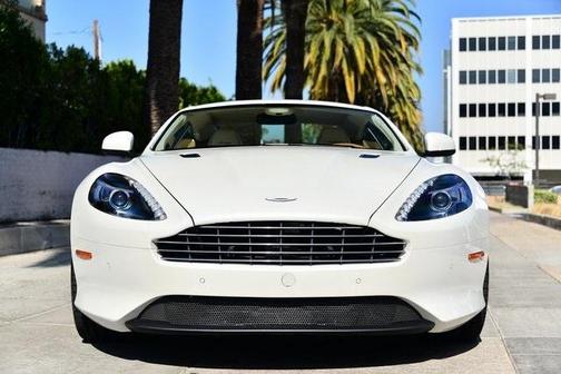 Photo 2 of 25 of 2012 Aston Martin Virage Base