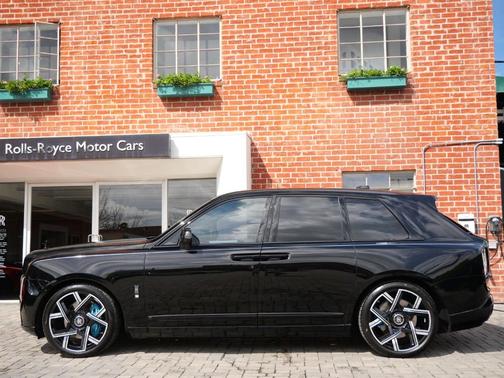 Black Diamond 2025 Rolls-Royce Cullinan