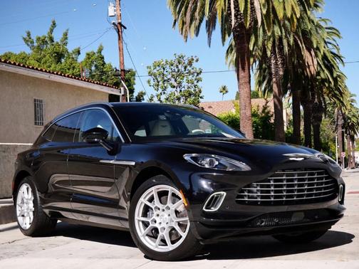 2021 Aston Martin DBX Base