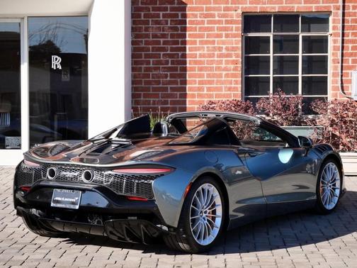 2025 McLaren Artura TechLux