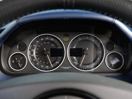 2017 Aston Martin V12 Vantage S 