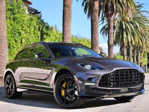 2026 Aston Martin DBX 707
