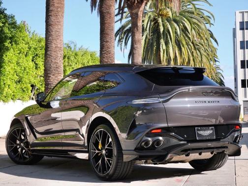2026 Aston Martin DBX 707