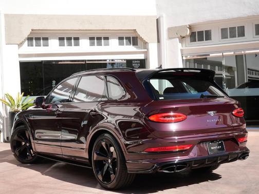 2022 Bentley Bentayga V8