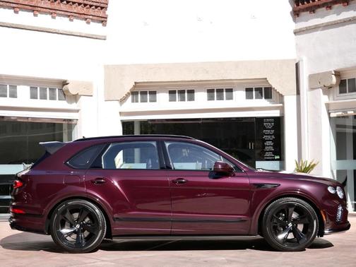 2022 Bentley Bentayga V8