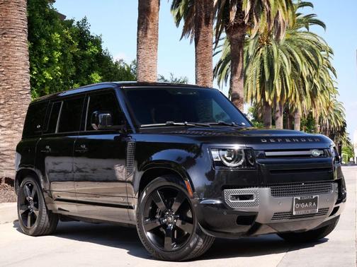 Santorini Black Metallic 2024 Land Rover Defender P525 V8
