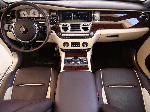 2018 Rolls-Royce Dawn 