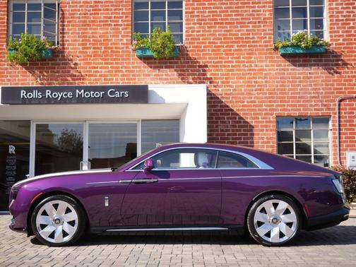 2024 Rolls-Royce Spectre 