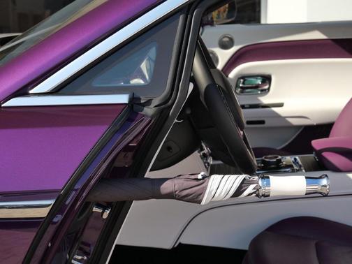 2024 Rolls-Royce Spectre 