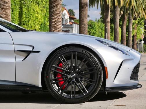 2026 Aston Martin Vantage 