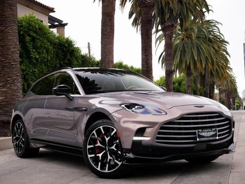 2023 Aston Martin DBX 707