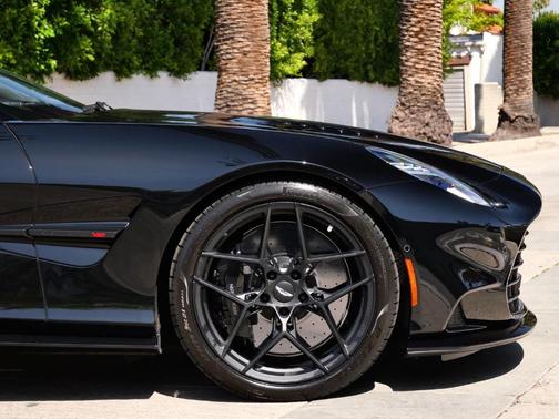 2026 Aston Martin Vanquish Volante