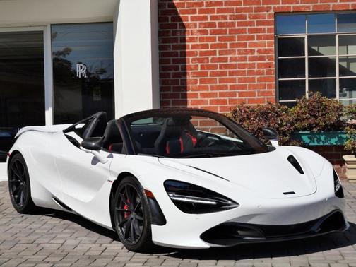2022 McLaren 720S Performance