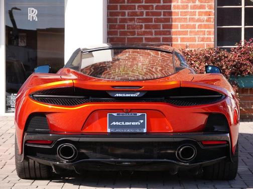 2023 McLaren GT Base