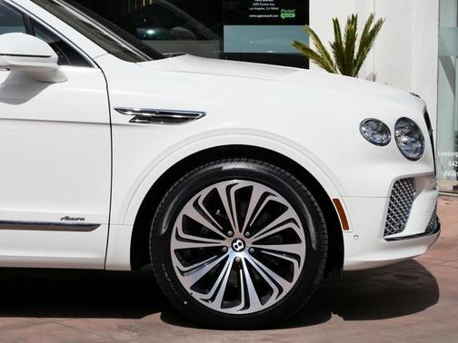 2024 Bentley Bentayga Azure