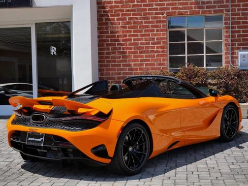 2024 McLaren 750S Base