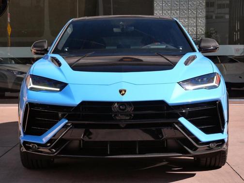 2024 Lamborghini Urus Performante