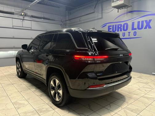 2023 Jeep Grand Cherokee 4xe Base