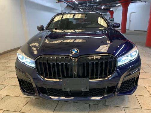 2022 BMW 750 i xDrive