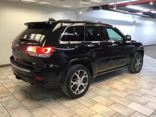 2020 Jeep Grand Cherokee Overland