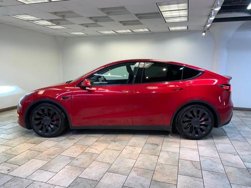 2022 Tesla Model Y Performance Dual Motor All-Wheel Drive