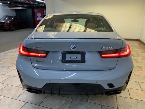 2023 BMW M340 i xDrive