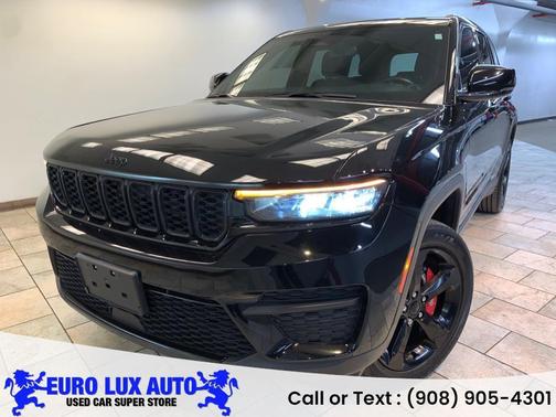 2022 Jeep Grand Cherokee Altitude