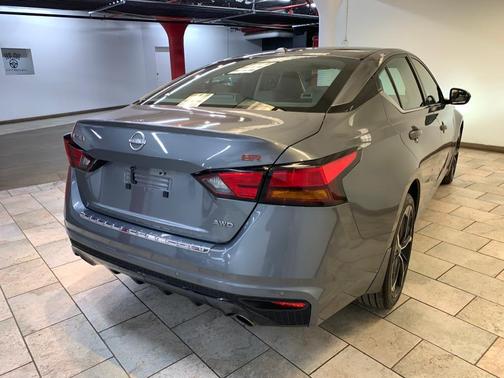 Gun Metallic 2023 Nissan Altima SR Intelligent AWD