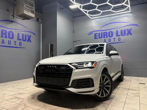 2022 Audi Q7 45 Premium Plus