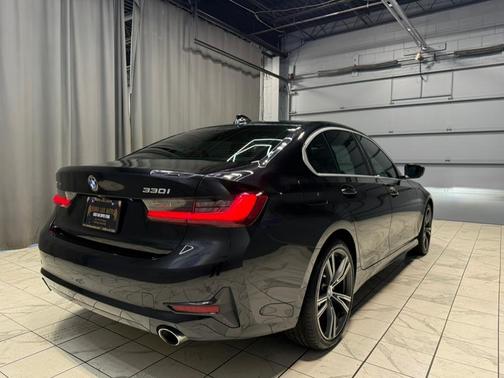 Black Sapphire Metallic 2022 BMW 330 xDrive