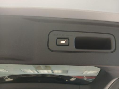 2023 Honda Pilot Touring 8-Passenger