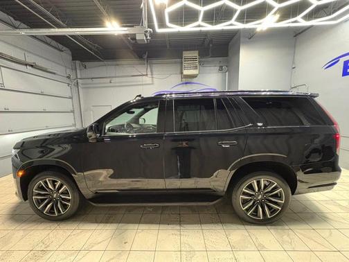 2023 Cadillac Escalade Sport