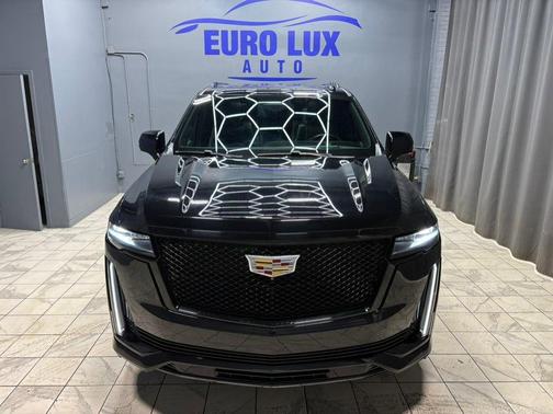 2023 Cadillac Escalade Sport