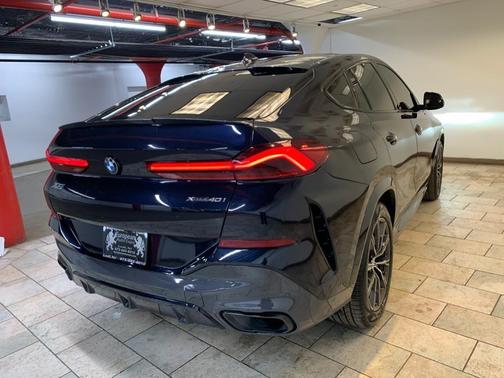 2022 BMW X6 xDrive40i