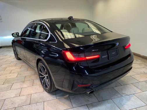 2019 BMW 330 xDrive