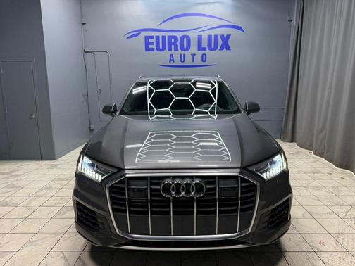 2021 Audi Q7 55 Prestige