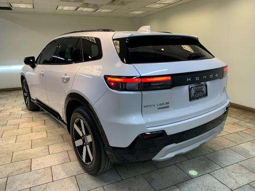 White 2024 Honda Prologue Touring
