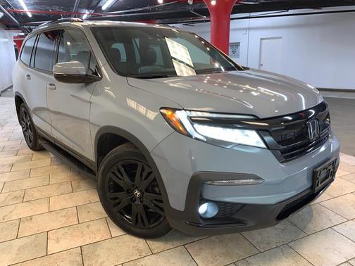 2022 Honda Pilot AWD Black Edition