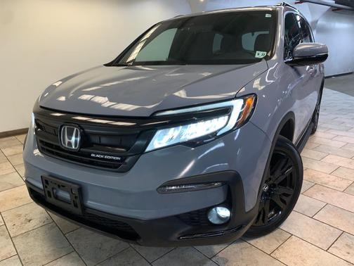 2022 Honda Pilot AWD Black Edition