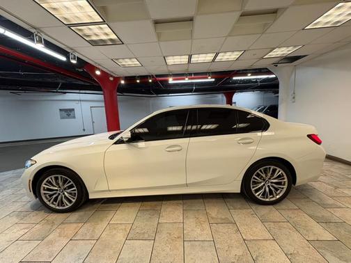 2023 BMW 330 xDrive