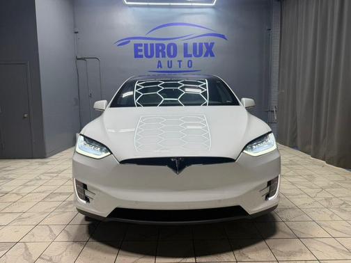 Pearl White Multi-Coat 2020 Tesla Model X Long Range Dual Motor All-Wheel Drive