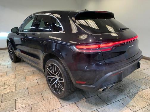 2022 Porsche Macan S