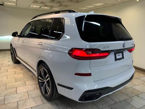 2022 BMW X7 xDrive40i