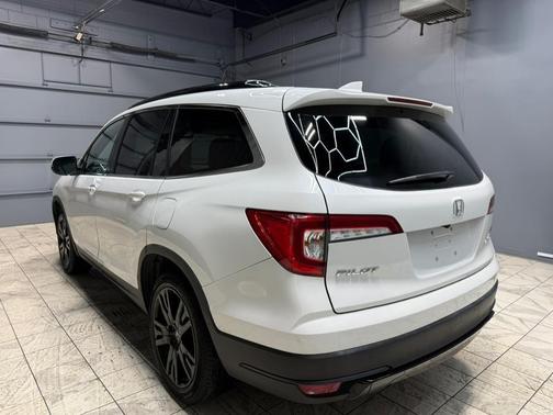 Platinum White Pearl 2021 Honda Pilot AWD Special Edition