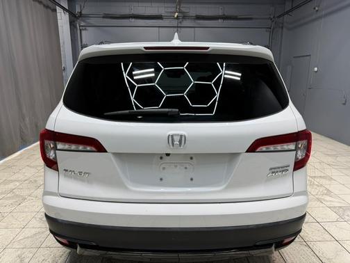 Platinum White Pearl 2021 Honda Pilot AWD Special Edition