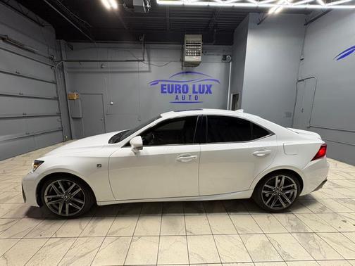 2018 Lexus IS 300 Base