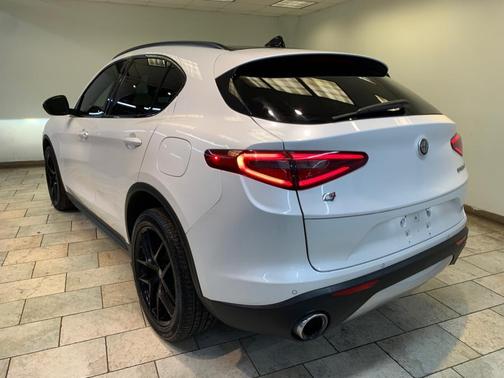 2018 Alfa Romeo Stelvio Ti Sport