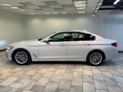 2023 BMW 530 i xDrive