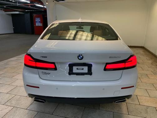 2023 BMW 530 i xDrive